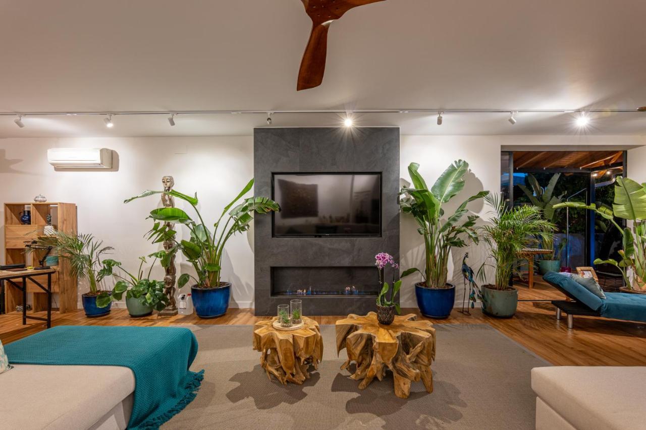 Barcelona'S Tropical Oasis Villa Sant Just Desvern Bagian luar foto
