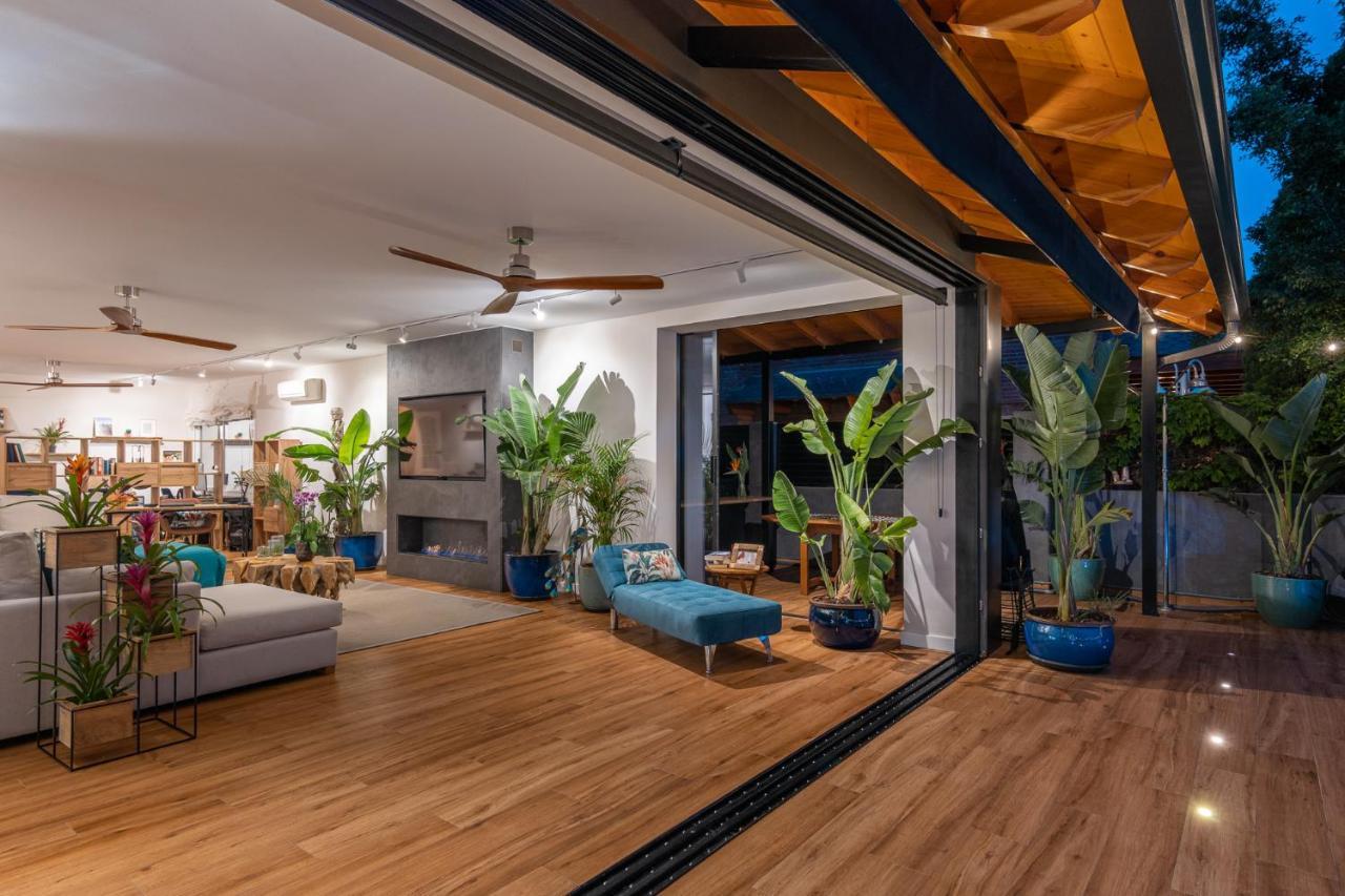 Barcelona'S Tropical Oasis Villa Sant Just Desvern Bagian luar foto